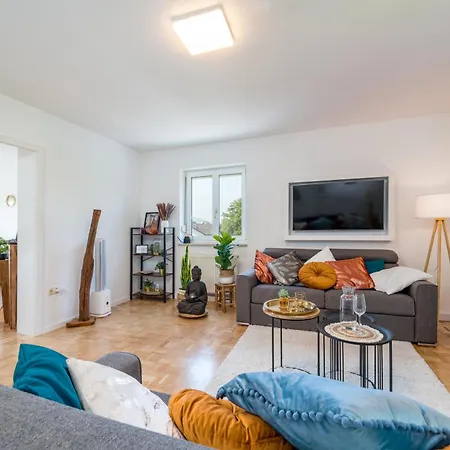 Eg R Sunny 3-zimmer Naehe Salzburg Διαμέρισμα Freilassing